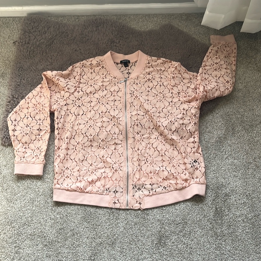 Lace bomber